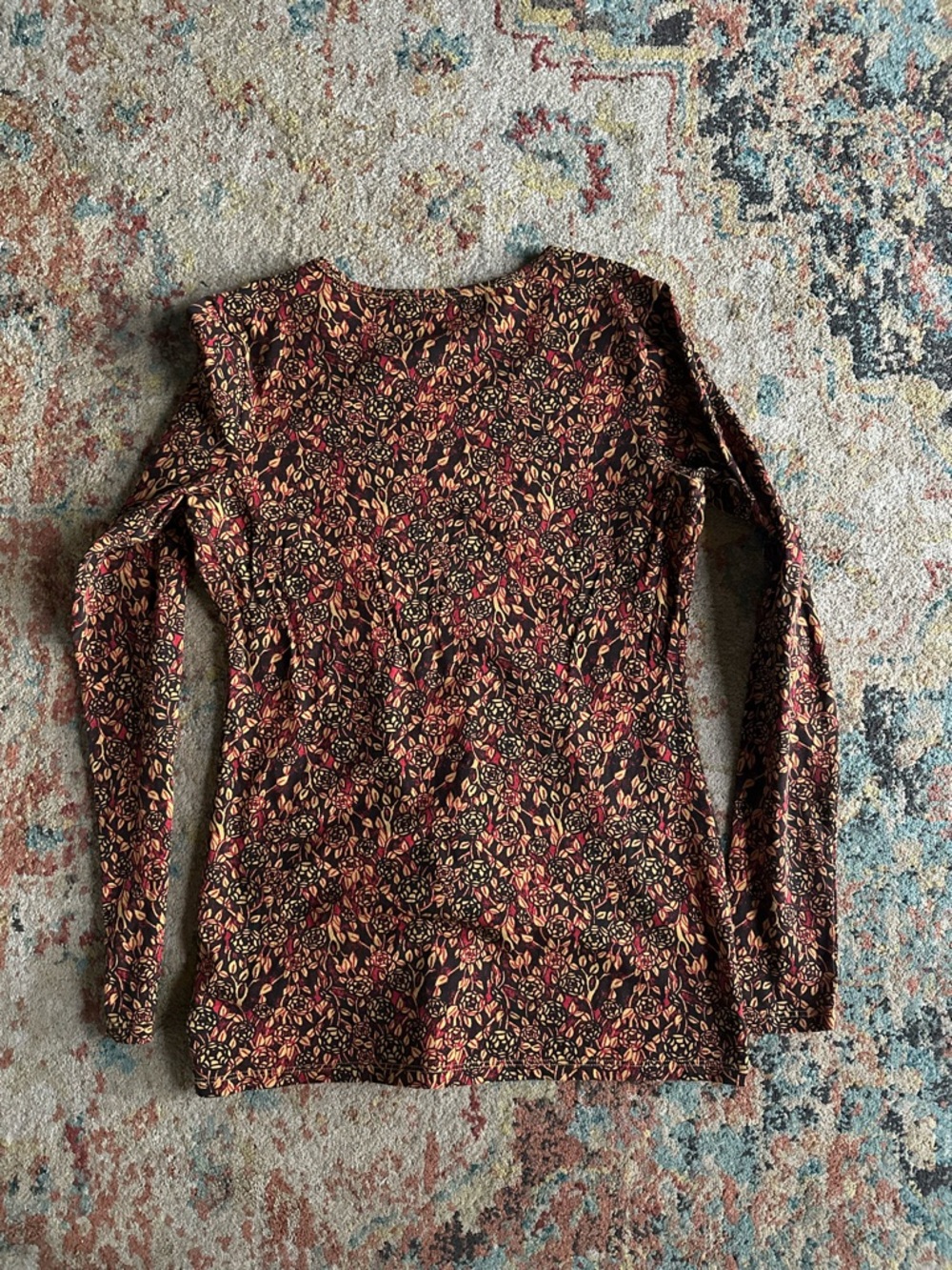 Peruvian Connection Fitted Floral Long-Sleeve Scoop Top in Rusty Colors - Picture 5 of 8